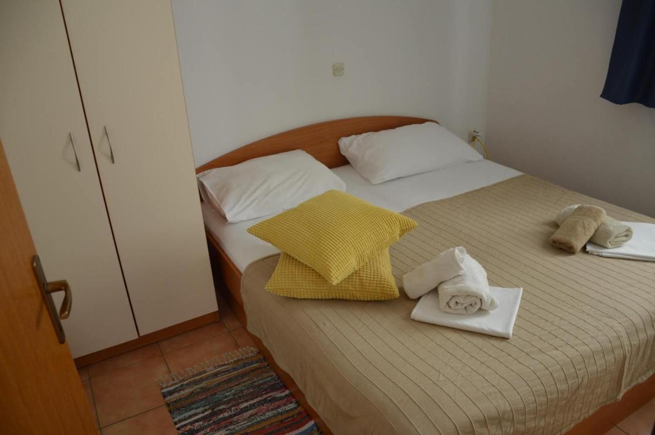Apartments Burcul Pag Pag Town Eksteriør bilde