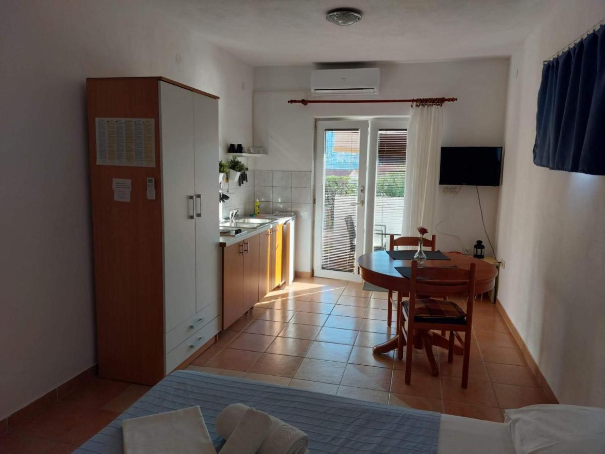 Apartments Burcul Pag Pag Town Eksteriør bilde