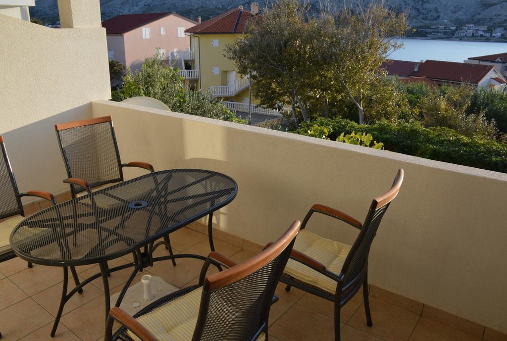 Apartments Burcul Pag Pag Town Eksteriør bilde